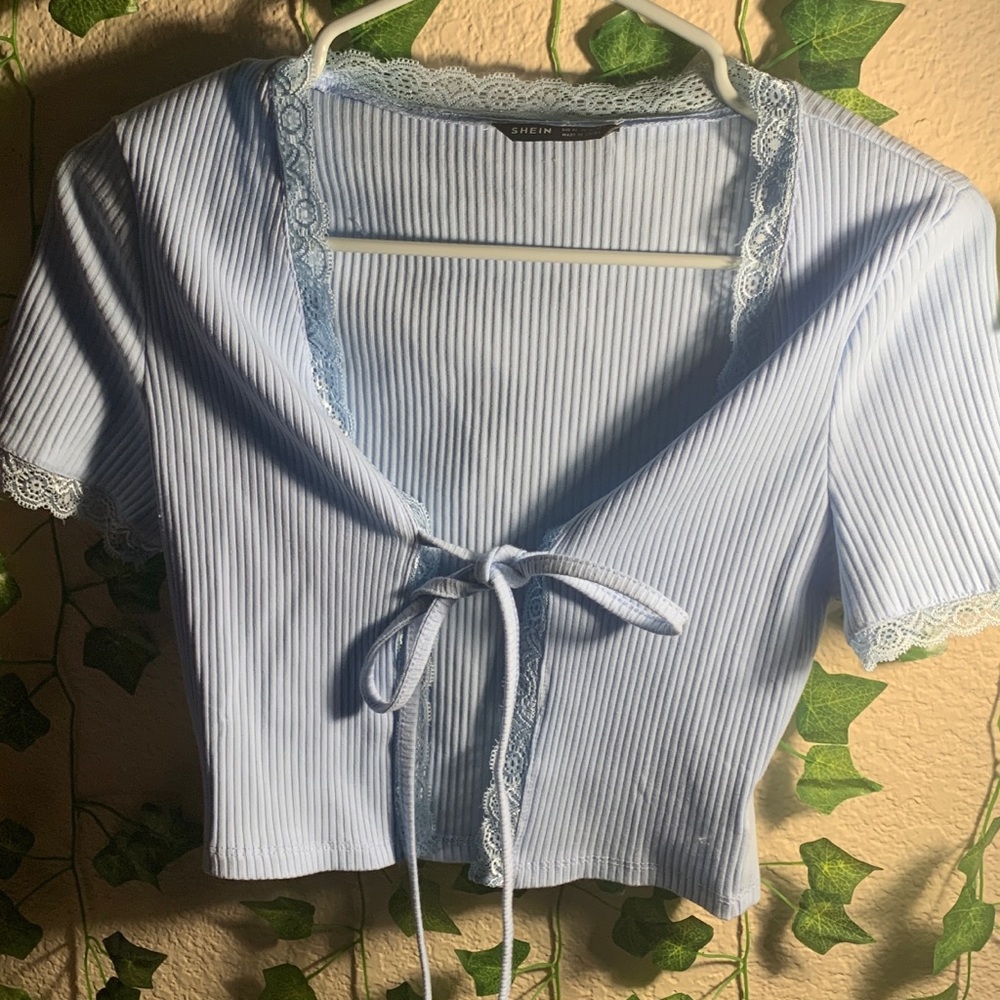 never worn blue tie up top